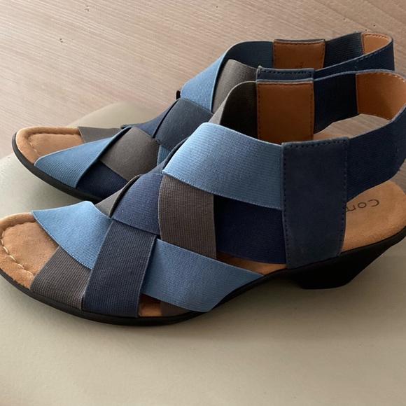 Comfortiva Shoes Comfortiva Pillow Top Sandals Poshmark